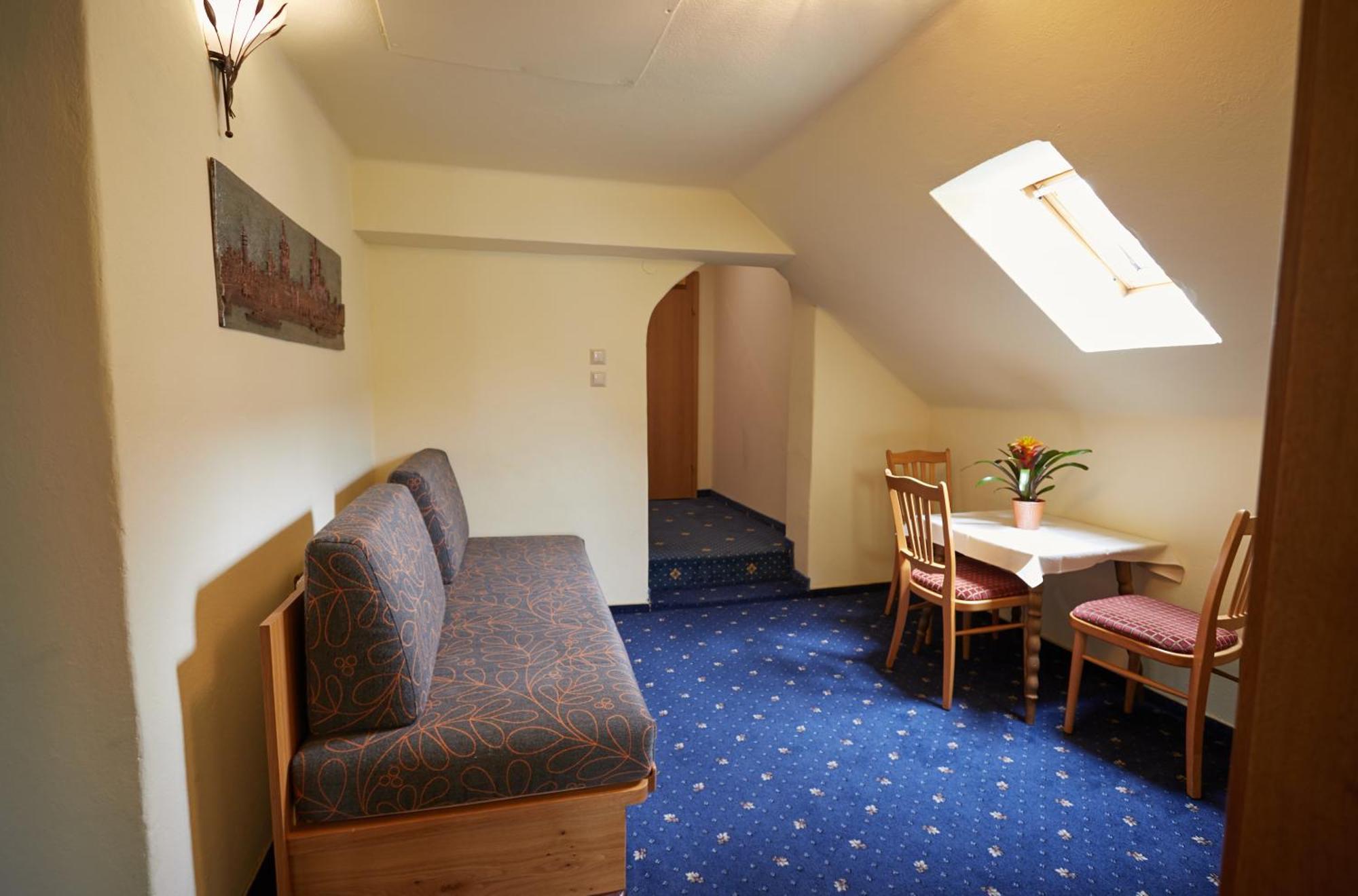 Hotel Gasthof Stenitzer Хаус им Енщал Екстериор снимка