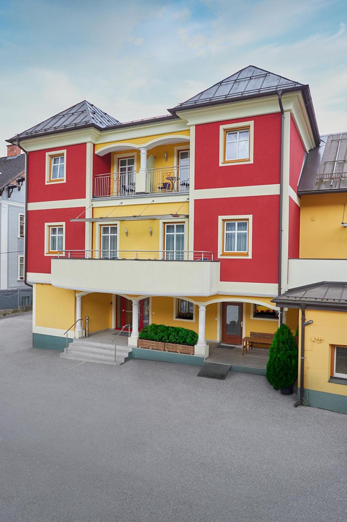 Hotel Gasthof Stenitzer Хаус им Енщал Екстериор снимка
