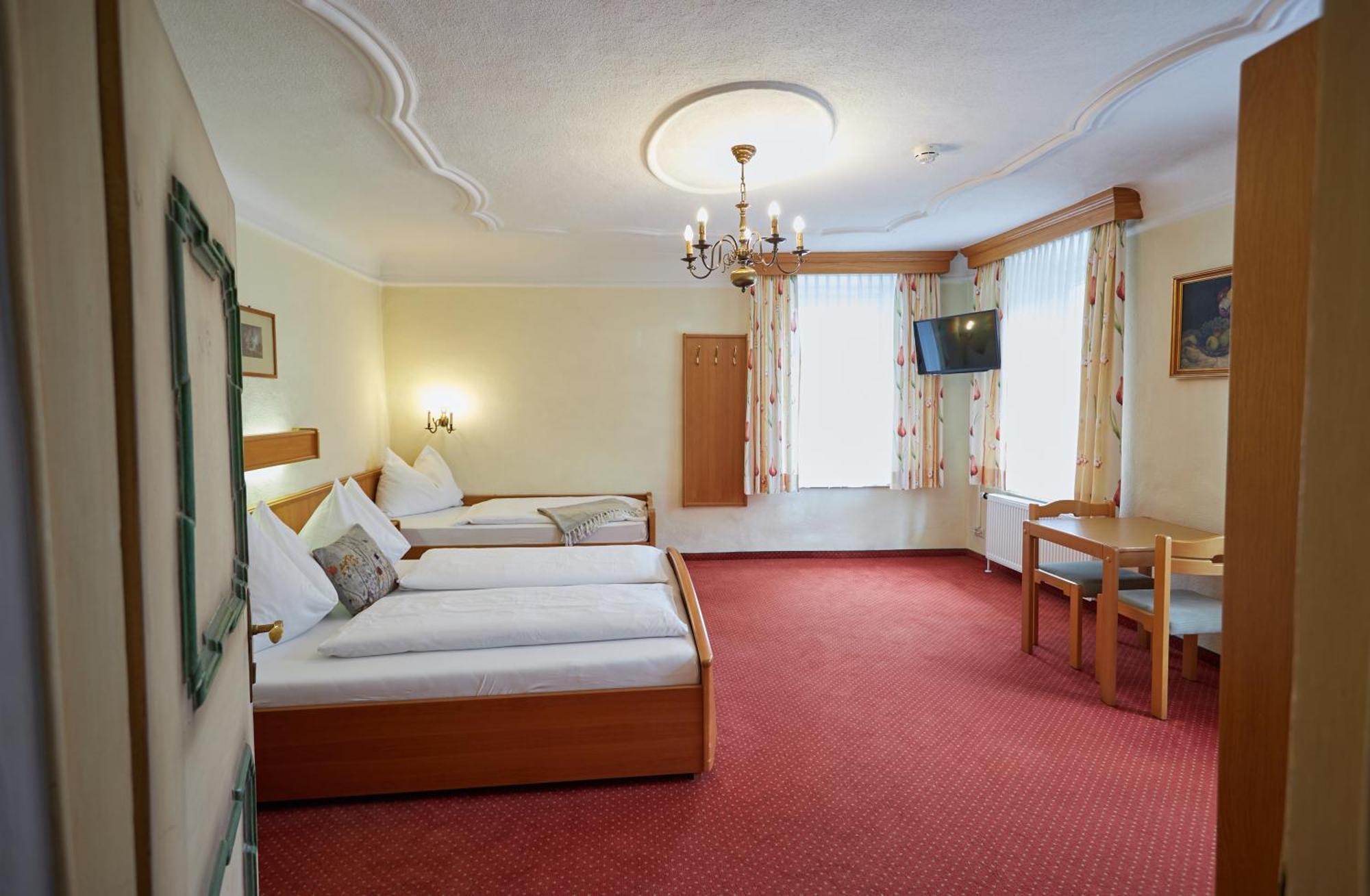 Hotel Gasthof Stenitzer Хаус им Енщал Екстериор снимка