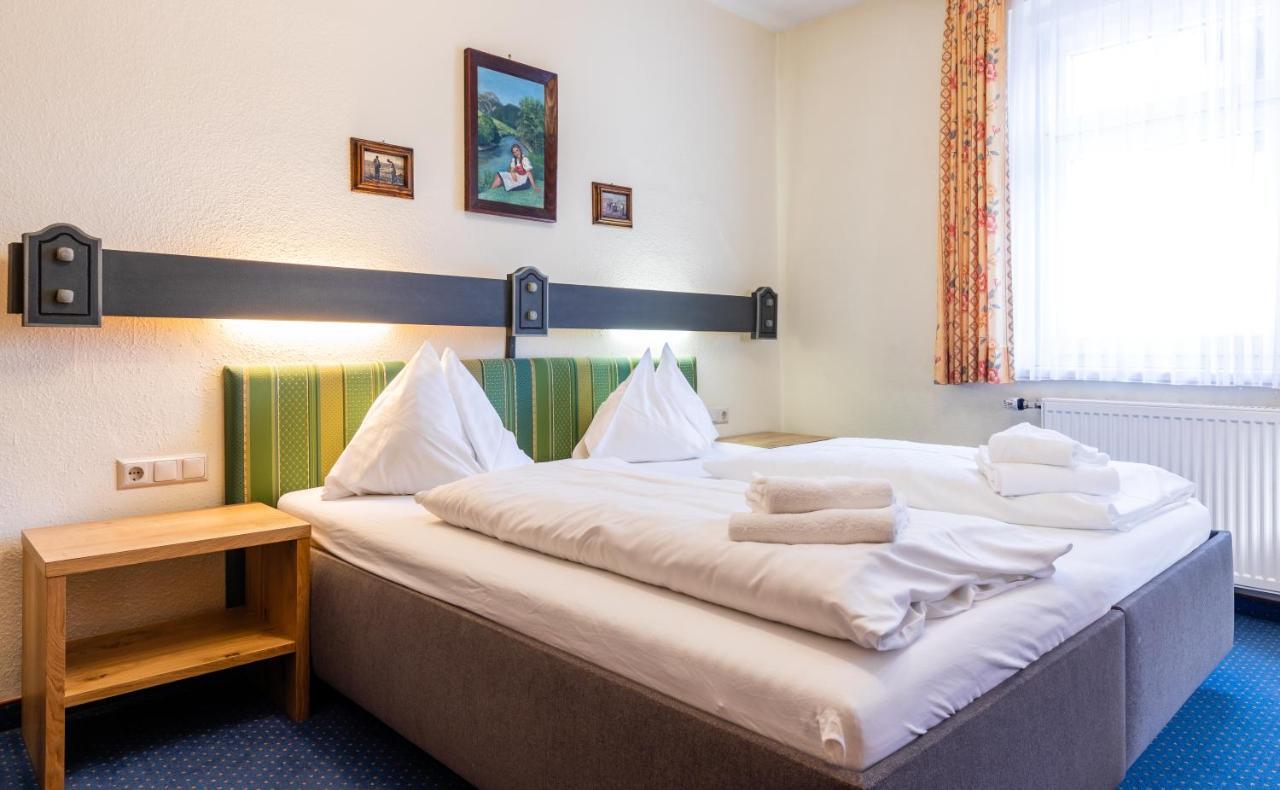 Hotel Gasthof Stenitzer Хаус им Енщал Стая снимка
